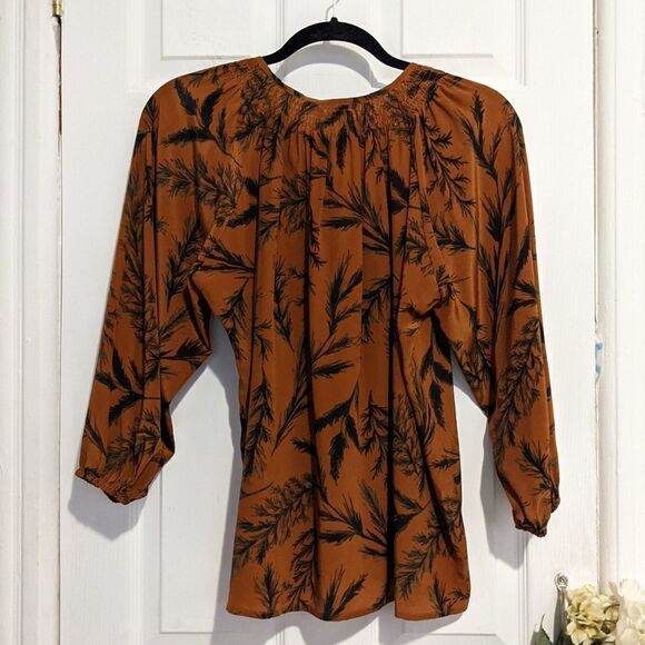 Tucker Caramel Pine in Crepe de Chine Silk Smock - Picture 7 of 10